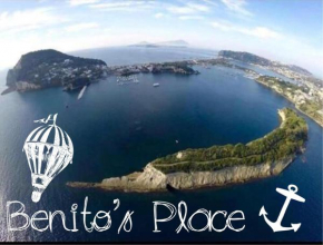  Benito's Place  Баколи